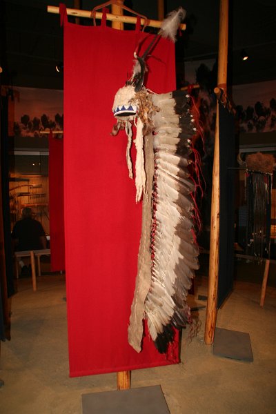 Trip (179).JPG - Buffalo Bill Center of the West - Sioux Buffalo Horn Bonnet 1860